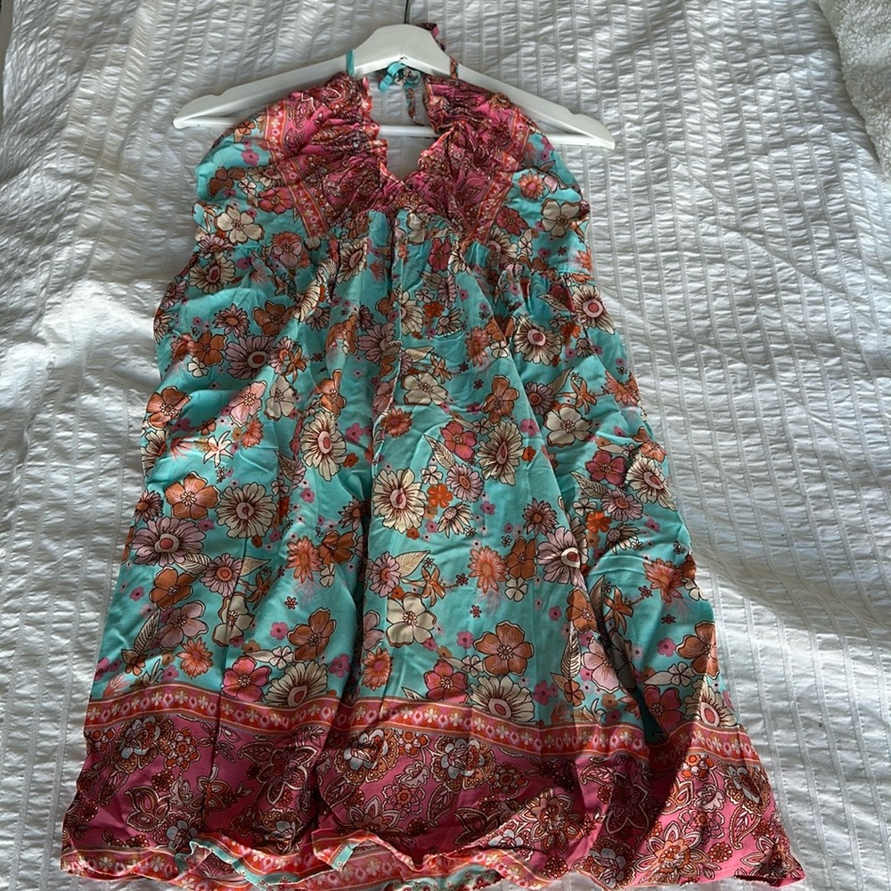 Brand New Cute Halter Summertime Dress